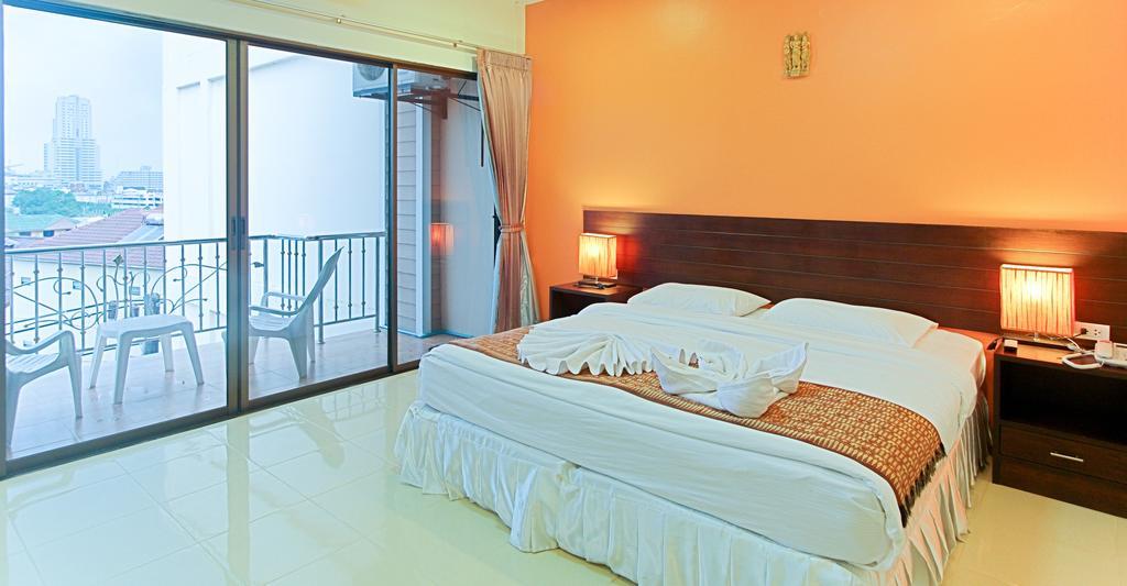 Absolute Guesthouse Phuket Patong Екстер'єр фото